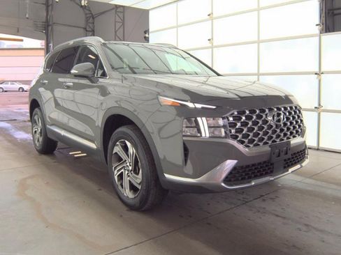 Used 2023 Hyundai Santa Fe SEL w/ Premium Package image 4