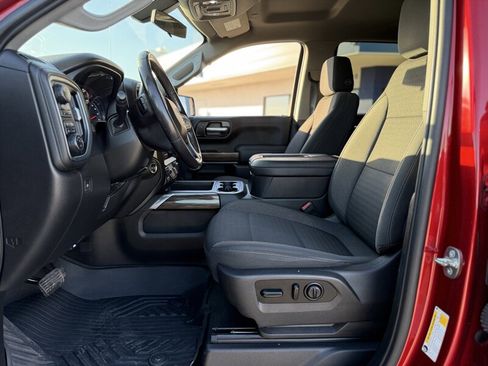 Used 2021 Chevrolet Silverado 1500 RST image 3