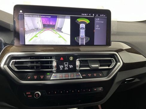 Used 2023 BMW X4 xDrive30i image 17