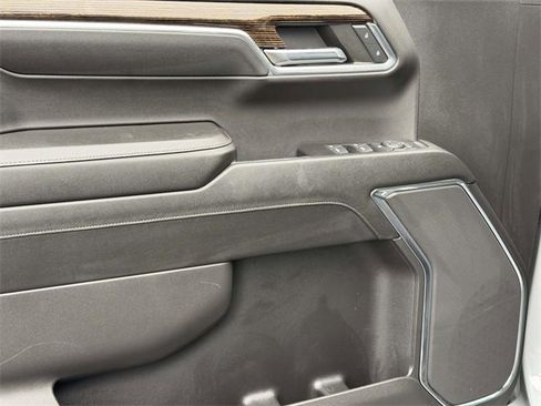 Used 2024 GMC Sierra 1500 Elevation image 11