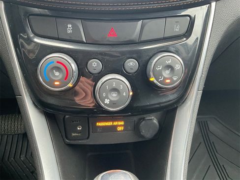 Used 2020 Chevrolet Trax Premier w/ LPO, Protection Package image 29