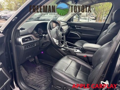 Used 2021 Kia Telluride EX w/ EX Premium Package image 7