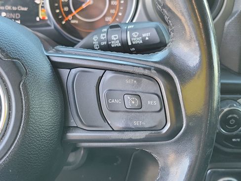 Used 2022 Jeep Wrangler Unlimited Sport w/ Sun And Sound Package AWD/4WD image 28