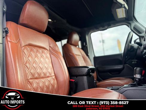 Used 2018 Jeep Wrangler Unlimited Sport S image 19