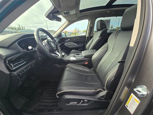 Used 2023 Acura MDX SH-AWD w/ Advance Package image 16