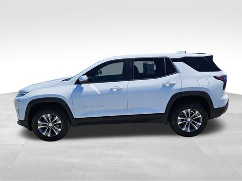 Used 2026 Chevrolet Equinox LT FWD image 10