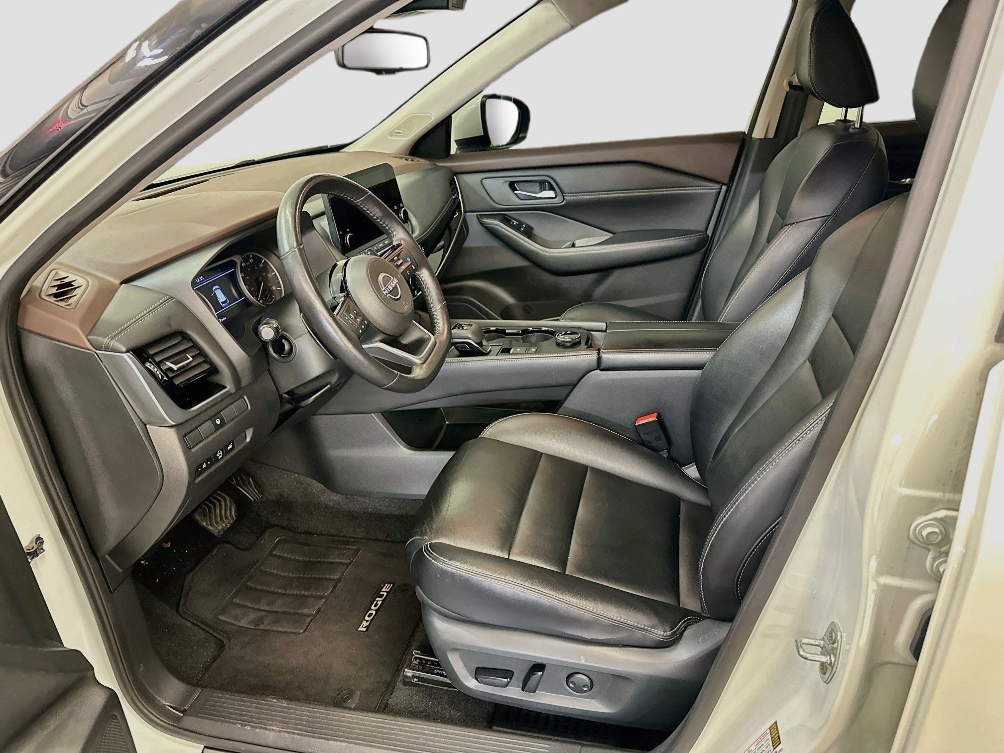 Used 2023 Nissan Rogue SL w/ SL Premium Package AWD/4WD image 13