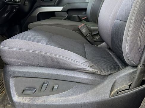 Used 2018 Chevrolet Silverado 1500 LT w/ LT Eassist Package image 19