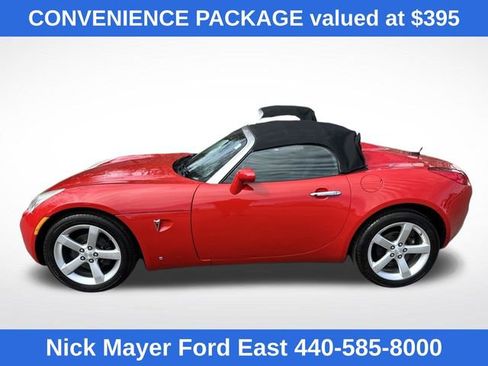 Used 2008 Pontiac Solstice Convertible w/ Convenience Package RWD image 4