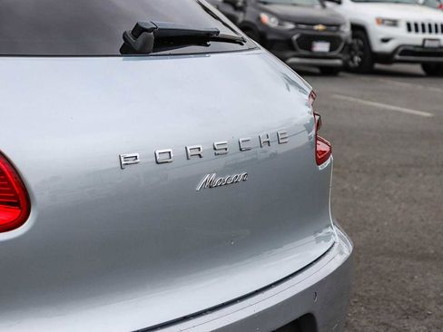 Used 2017 Porsche Macan image 10