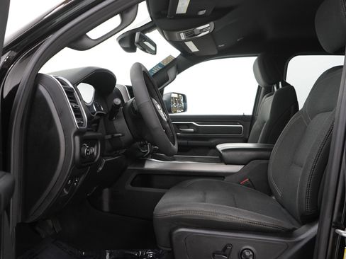 Used 2019 RAM 1500 Big Horn AWD/4WD image 24