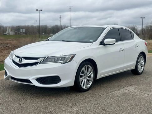 Used 2016 Acura ILX image 1