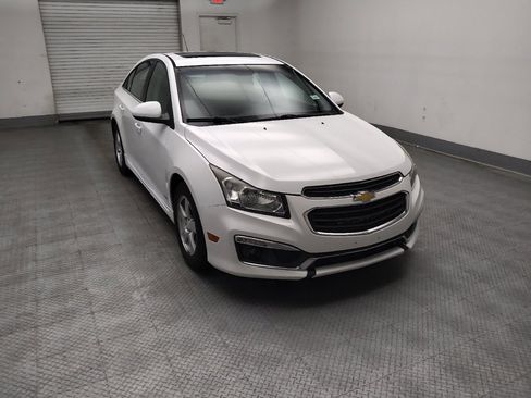 Used 2015 Chevrolet Cruze LT w/ Sun And Sound Package FWD image 13