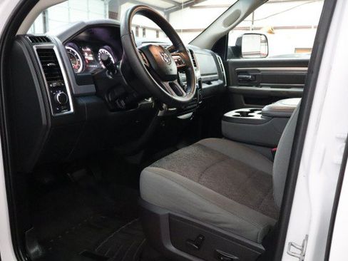 Used 2015 RAM 3500 SLT AWD/4WD image 30
