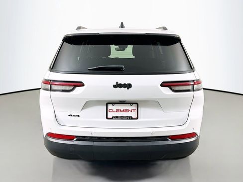 Used 2023 Jeep Grand Cherokee L Laredo image 8