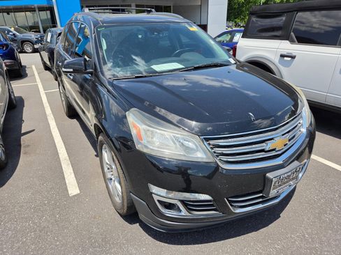 Used 2016 Chevrolet Traverse LTZ AWD/4WD image 3