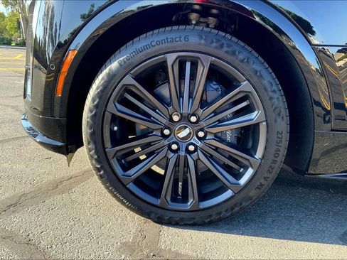 New 2026 Cadillac Lyriq V AWD/4WD image 13