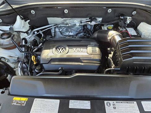 Used 2021 Volkswagen Atlas SEL Premium image 39