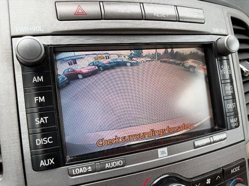 Used 2011 Toyota Venza AWD image 15