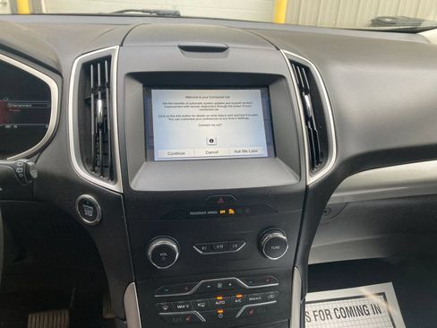 Used 2019 Ford Edge SEL w/ Equipment Group 201A AWD/4WD image 22