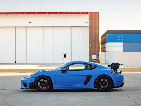 Used 2024 Porsche 718 Cayman GT4 RS image 5