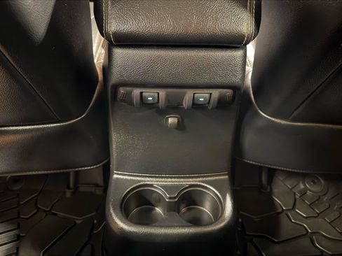 Used 2016 Jeep Wrangler Unlimited Rubicon AWD/4WD image 22