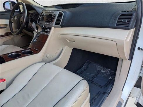 Used 2010 Toyota Venza image 20