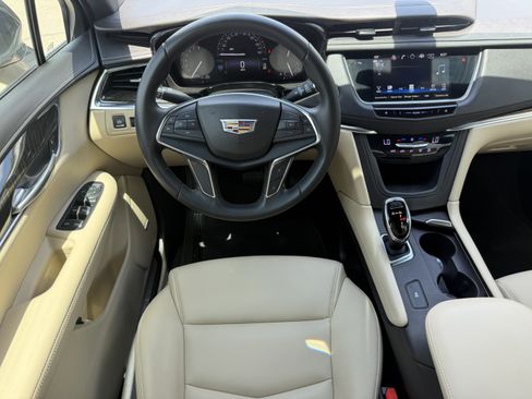 Used 2019 Cadillac XT5 Premium Luxury FWD image 14