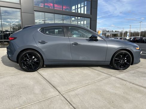 Certified 2025 MAZDA MAZDA3 Carbon image 8