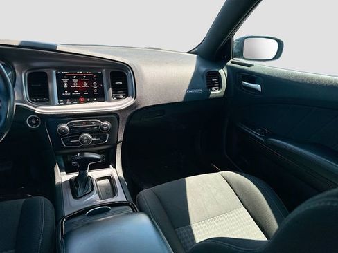 Used 2022 Dodge Charger R/T w/ Blacktop Package image 21