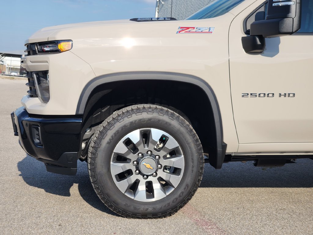 New 2026 Chevrolet Silverado 2500 Custom w/ Custom Value Package AWD/4WD image 6