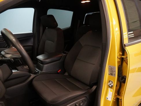 Used 2023 Chevrolet Colorado Trail Boss w/ Advanced Trailering Package image 3