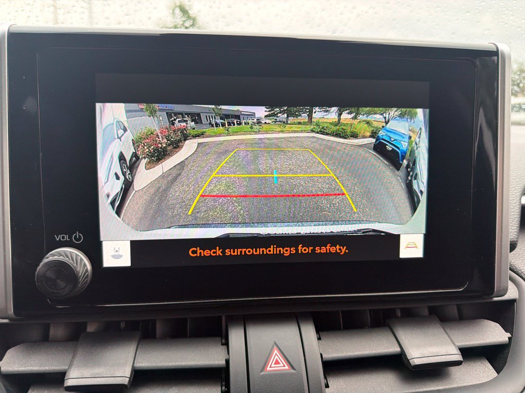 Used 2025 Toyota RAV4 SE AWD/4WD image 32