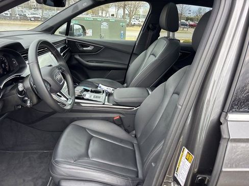 Used 2025 Audi Q7 3.0T Premium Plus AWD/4WD image 15