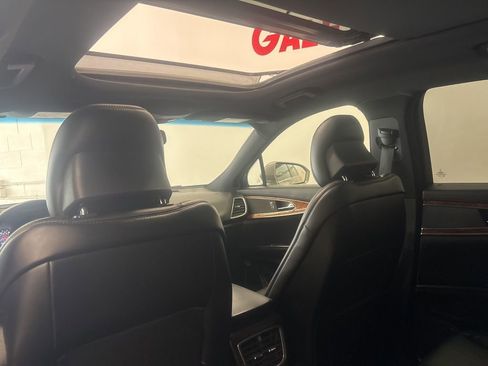 Used 2016 Lincoln MKX Reserve image 15