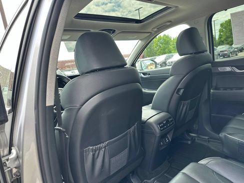 Used 2024 Hyundai Palisade Limited AWD/4WD image 20