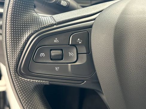Used 2024 Buick Envista Preferred w/ Convenience II Package FWD image 30