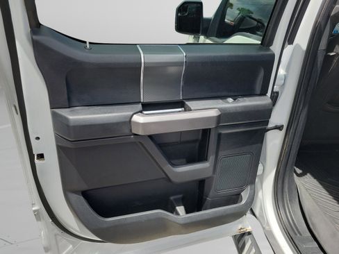 Used 2019 Ford F150 XLT w/ Equipment Group 302A Luxury AWD/4WD image 11