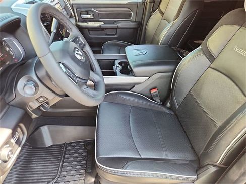 Used 2025 RAM 2500 Laramie w/ Night Edition image 19