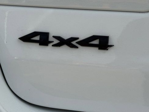 Certified 2023 Jeep Grand Cherokee Limited w/ Black Appearance Package image 34