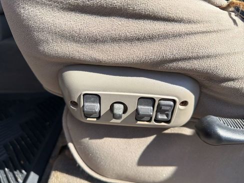 Used 2003 Dodge Ram 1500 Truck ST image 9