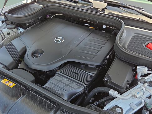 New 2026 Mercedes-Benz GLS 450 4MATIC image 20