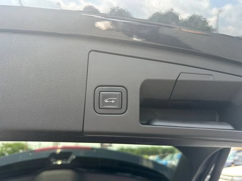 Used 2020 Cadillac XT4 Sport AWD/4WD image 19