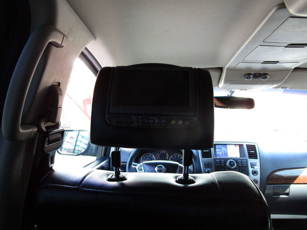 Used 2015 Nissan Armada Platinum RWD image 16