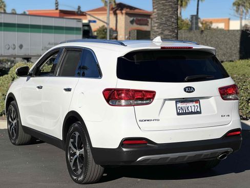 Used 2017 Kia Sorento EX w/ EX Advanced Touring Package image 20