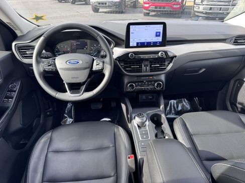 Used 2022 Ford Escape SEL image 5