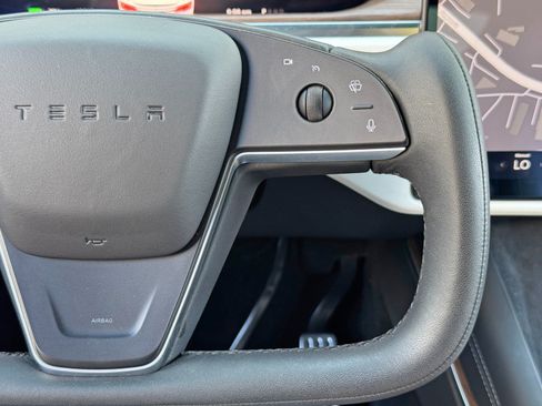 Used 2022 Tesla Model X AWD/4WD image 20