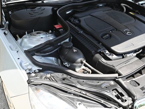 Used 2012 Mercedes-Benz E 350 4MATIC Sedan image 9