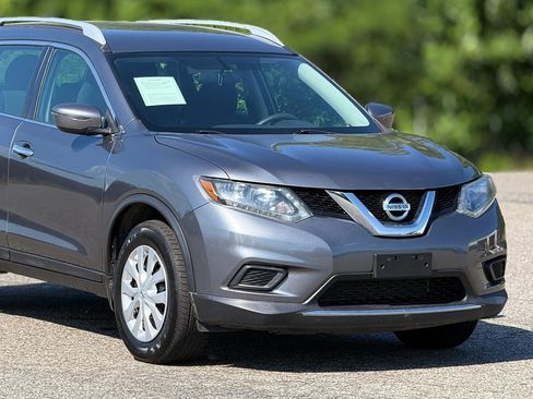 Used 2016 Nissan Rogue SV FWD image 15