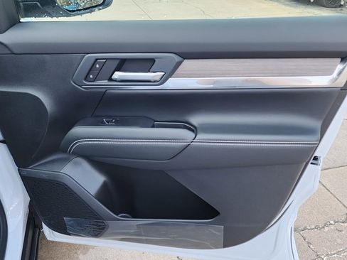 New 2026 GMC Terrain Denali image 38